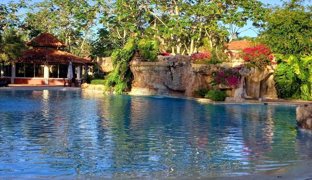 Cozy & Family 3BR 2B, Sleep7, Near Beach, 2big Pool, Jacuzzy, Golf, Restasurant