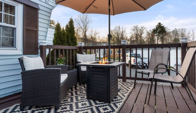 Cozy Home in Lenox in Lenox