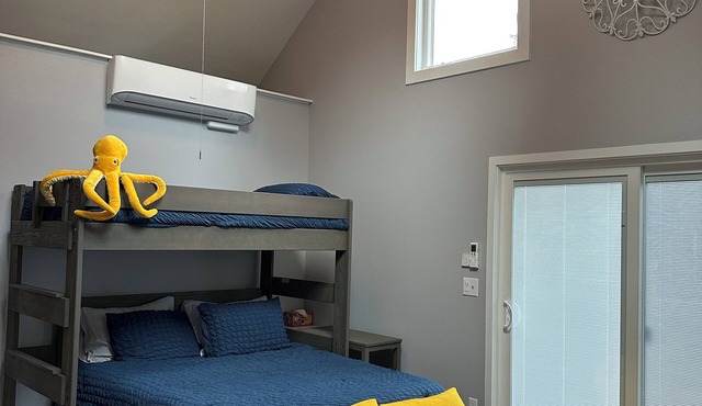 Cozy studio with WiFi and AC in charming Hillsboro in Hillsboro