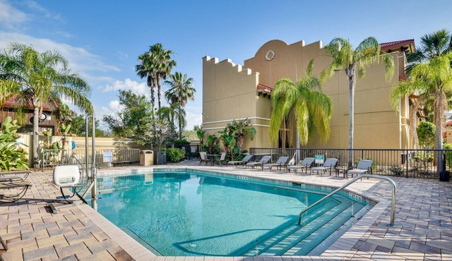 Destination Daytona Condo w/Pool: 8 Mi to Beach! in Ormond Beach