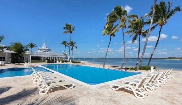 Dream villa near the sea