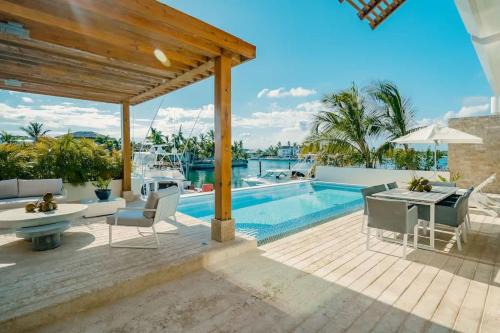 Dreamy 4BR Villa in Cap Cana's Marina