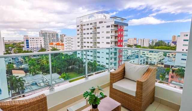 Elegant City Center 2BD Apt, King Bed, Full AC, Fast Wi-Fi, Pool, Near all