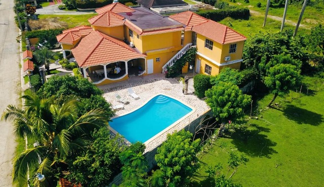 Elegant Villa in Nagua with Private Pool and Jacuzzi
