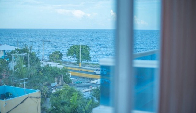 Escape Oceanview Condo Next to Avenida Espana
