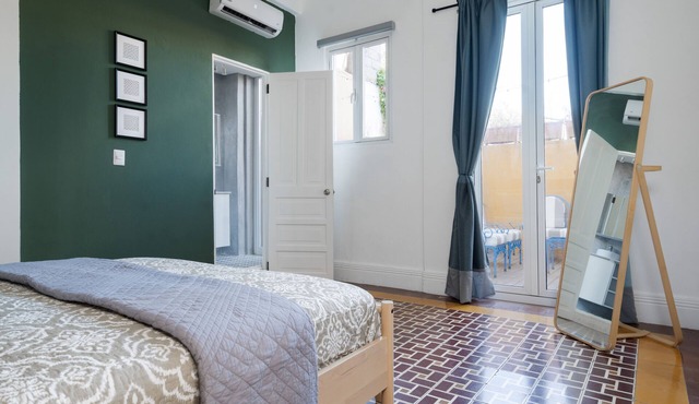 Escape to a tropical apartment in center of La Zona Colonial walk to restaurants