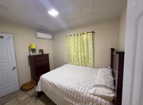 Excelente lugar en montecristi muy céntrico tu mejor opción