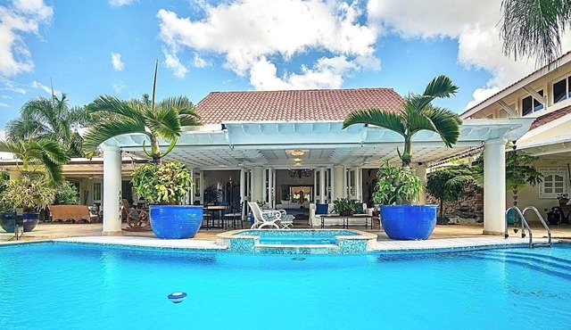 Exclusive Villa in Casa de Campo with staff, Pool & Jacuzzi/5 rooms