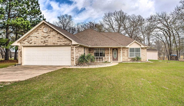 Family Alba Home w/Boat Dock on Lake Fork! in Alba