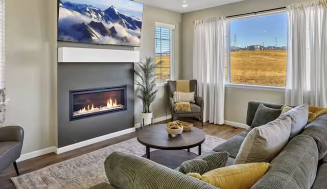 Family Friendly 5BR Mountain Views & Game Room with AC in Superior