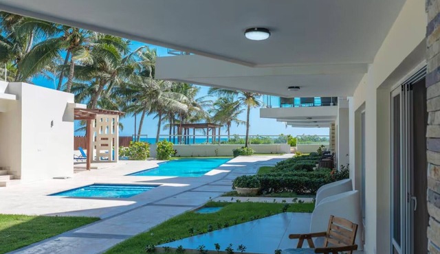 Family-friendly and beachfront Condo offering a breathtaking view of the ocean.