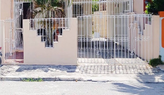 Family house near the beach