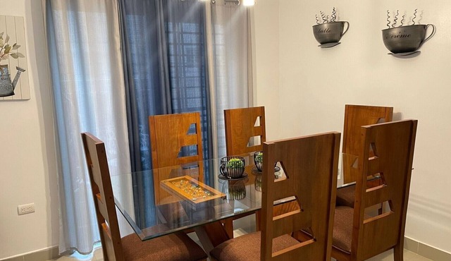 Furnished apartment 1st floor 3 bedroom 2 bathroom,WiFi, Netflix, SmartTV, A/C