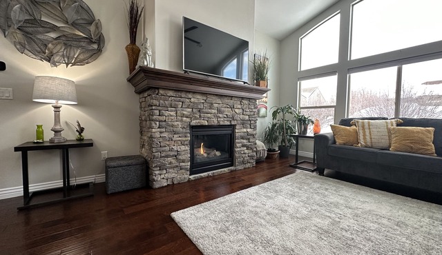 Gray Wolf Mountain Home in Eden