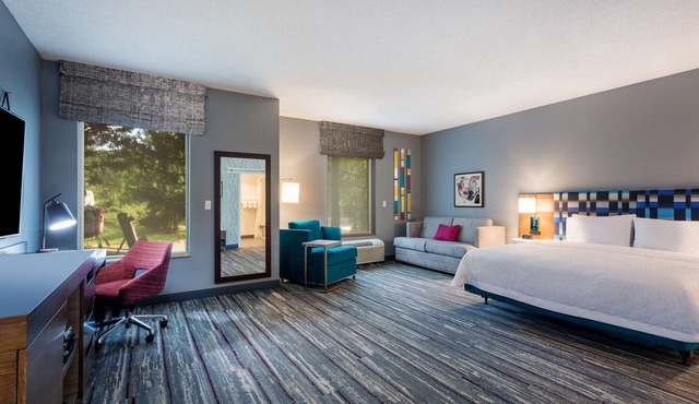 Hampton Inn & Suites Herndon-Reston in Herndon