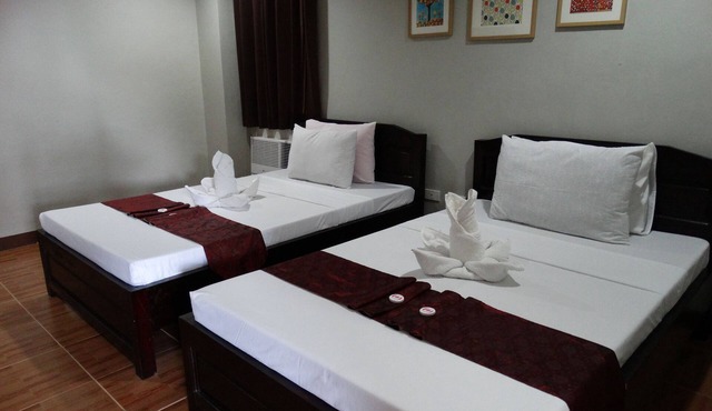 Harbour Gardens Tourist Inn