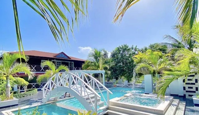 Imagínate en Esta Preciosa Villa con Piscina Privada