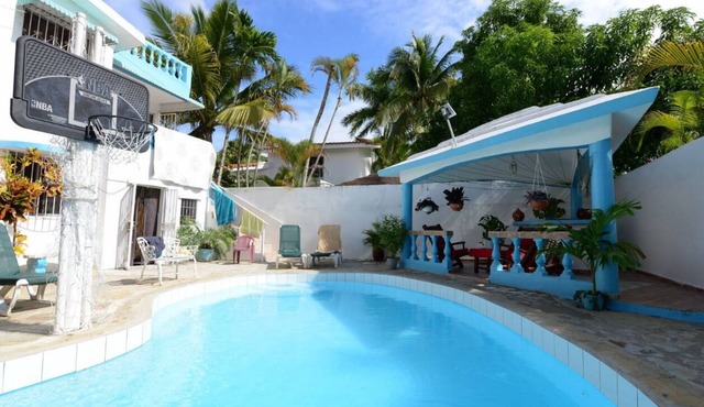 Inexpensive room in central Sosua