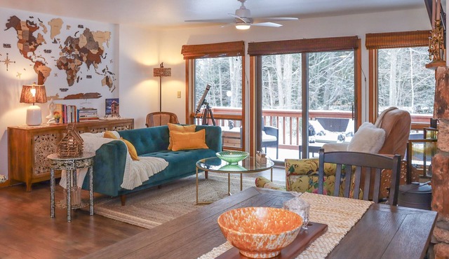 Jewett's Gem: a comfortable, cozy, and stylish mountain getaway in the Catskills in East Jewett