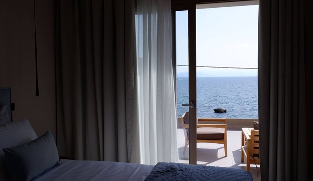 Kaiser Luxury Suites in Corfu