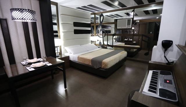 Kape Hotel
