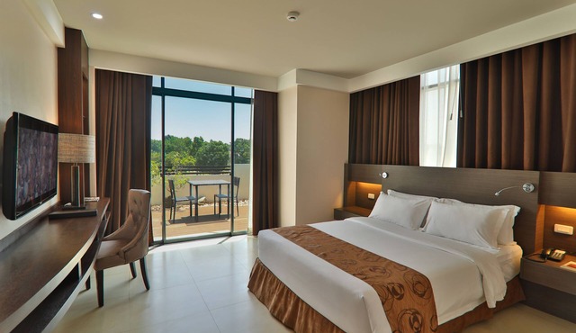 Kew Hotel