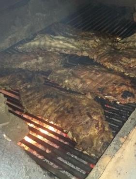 La famosa costillas a la leña