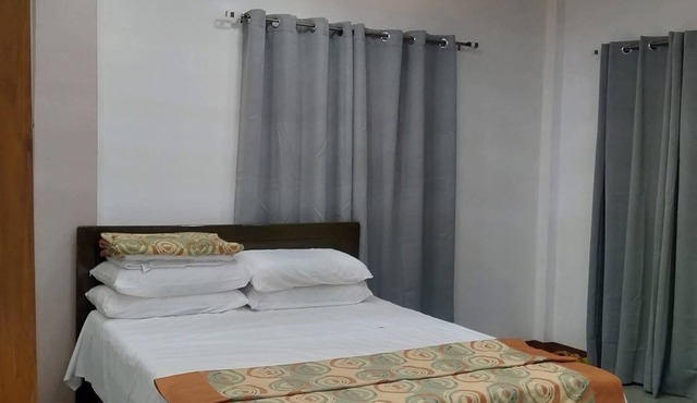 Lalies Inn