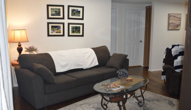 Large 2 Bedroom Apartment- Private Retreat at Meadow Park in Springfield