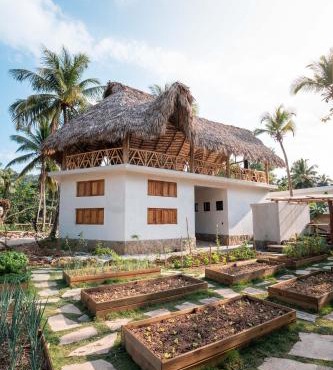 Leisy's Garden Cabins & Dorm