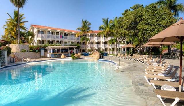 LHVC - Junior Suite - closest to beach and pools, ALL INCLUSIVE