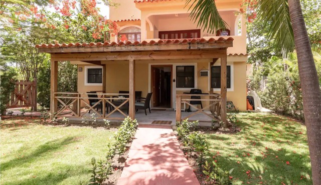 Los Corales Beach Villa · Community Pool · Steps to the Beach · Bávaro