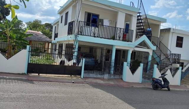 Lovely Tropical 2-Bedroom Apartment w/parking
