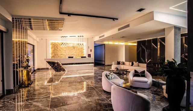 Lovera Hotel
