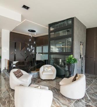 lovera hotel