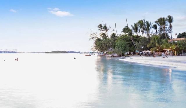 Lujoso Penthouse Frente a la Playa de Boca Chica