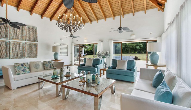 Luxurious 5-bdr villa at Casa de Campo