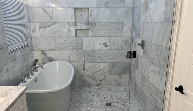 Luxurious Newly Built 3 Bedroom 2 Bath Home With Rooftop Deck and Back Balcony in New Orleans