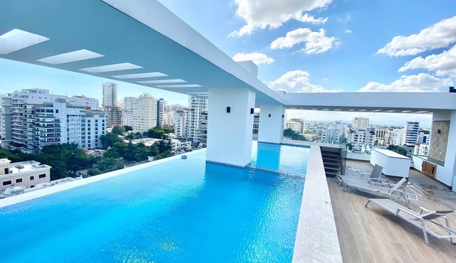 Luxury 1br , Pool, Gym, Close Agora Mall