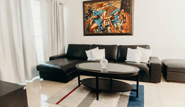 Luxury 2 Bedroom Apartment