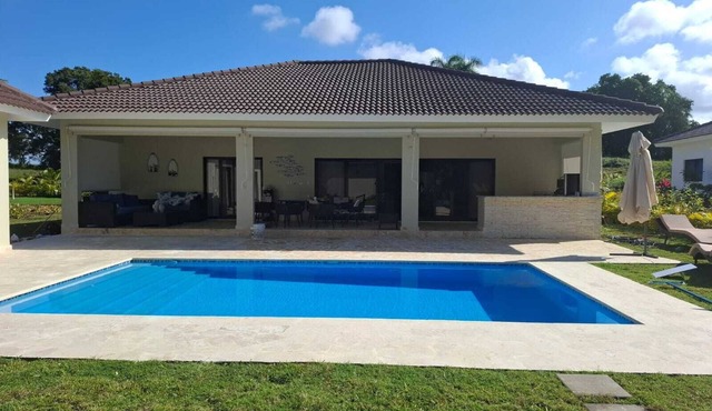 luxury 5 bedrooms villa in Hispañola -Sosua