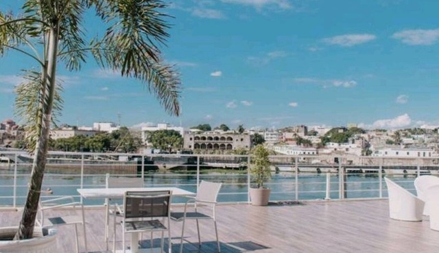 Luxury Condo Zona Colonial+Pool+Gym+Sauna