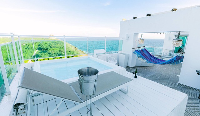 LUXURY PENTHOUSE OCEAN FRONT ROOFTOP JUAN DOLIO