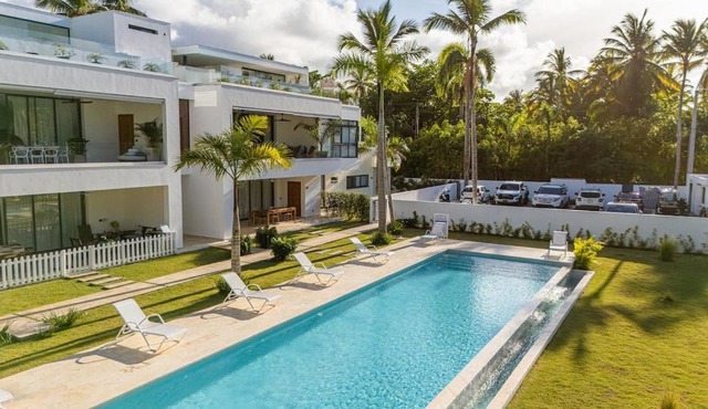 Luxury Penthouse with Private Pool Playa Bonita