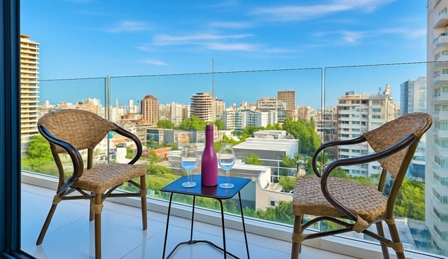 Luxury, Upscale City Center Condo, Amazing Social Areas, Jacuzzi, Great Views.