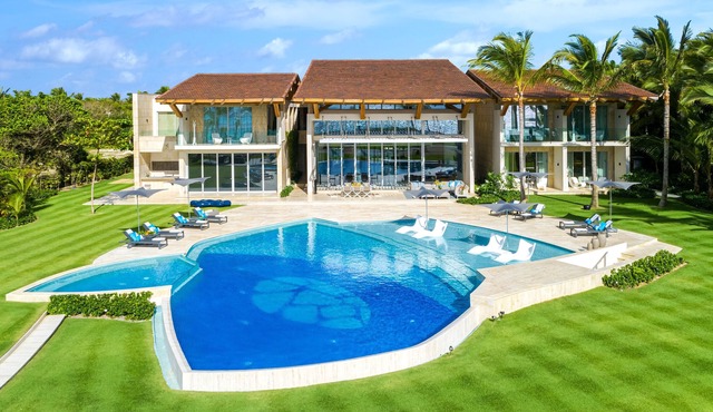 Luxury Villa 8 Bedroom in Tortuga Bay Punta Cana