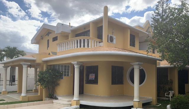 Majestic Villa in the Heart of Santiago!
