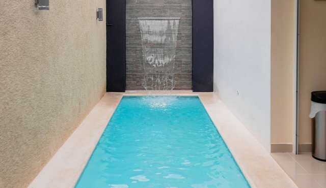 Mansión Versatil with a beautiful private pool 🏊‍♀️ 5 min from movies/groceries