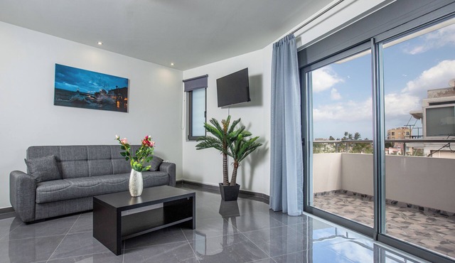Mariam Luxury Apts B2 in Chania