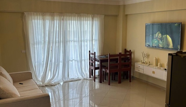 Marvilla: Coastal Condo Poolside + Ocean View